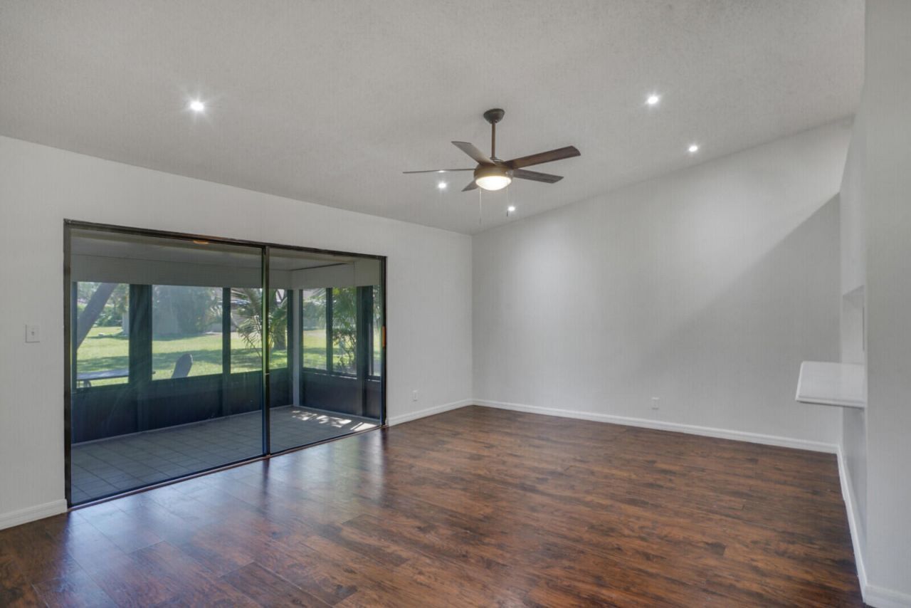 30 Kensington Lane, Boynton Beach, FL 33426 Photo