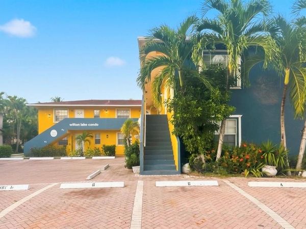 51 NE 24th Street, Unit 6, Wilton Manors, FL 33305