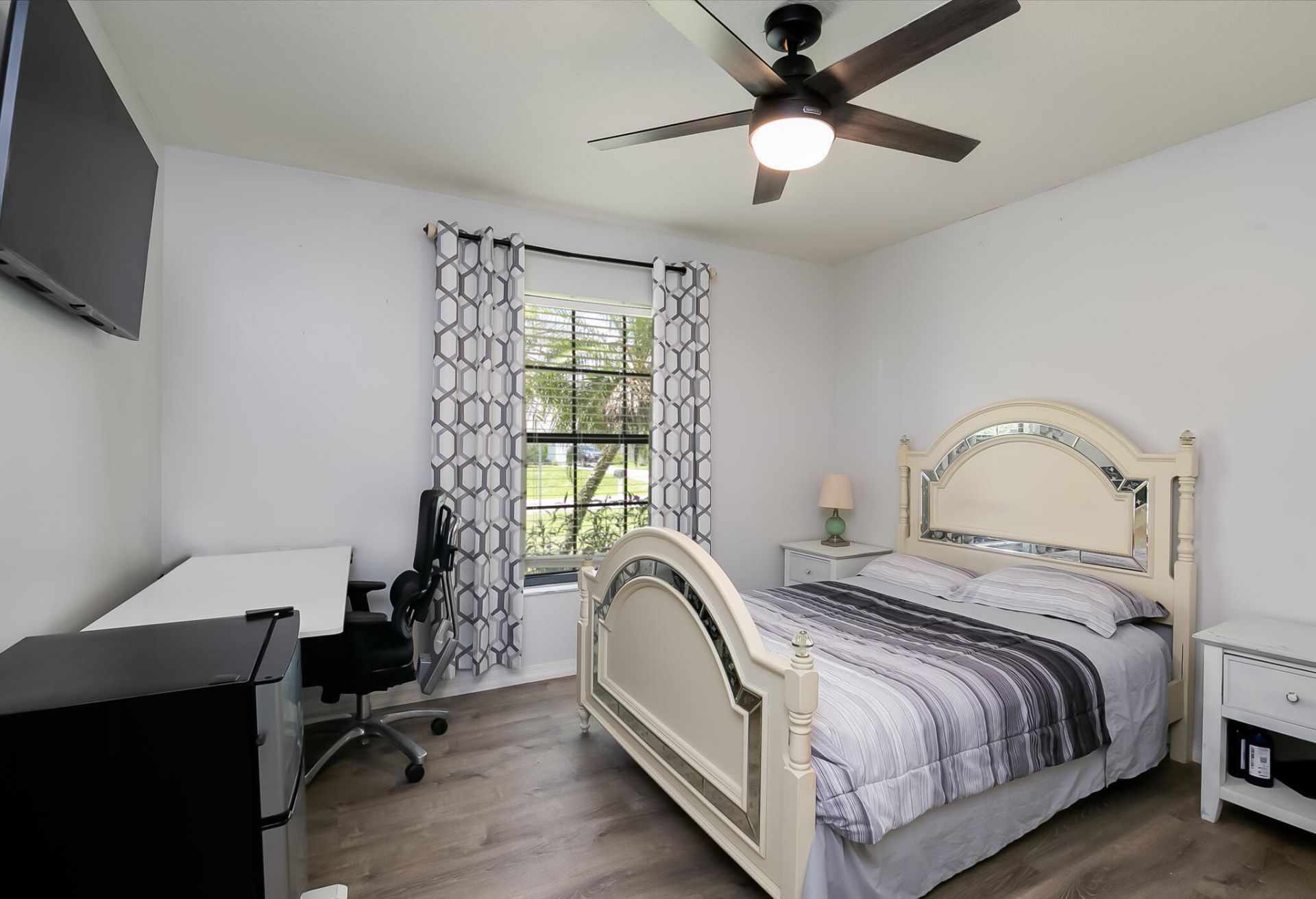 591 SE Chapman Avenue, Port Saint Lucie, FL 34984 Photo