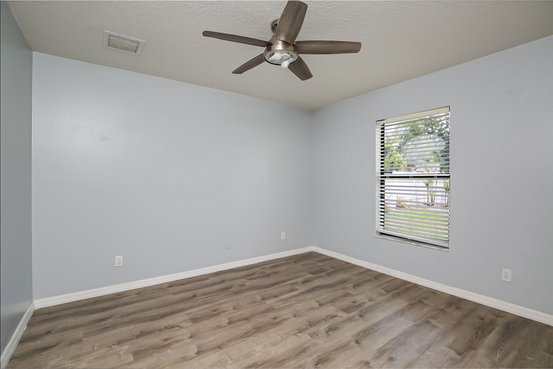 591 SE Chapman Avenue, Port Saint Lucie, FL 34984 Photo