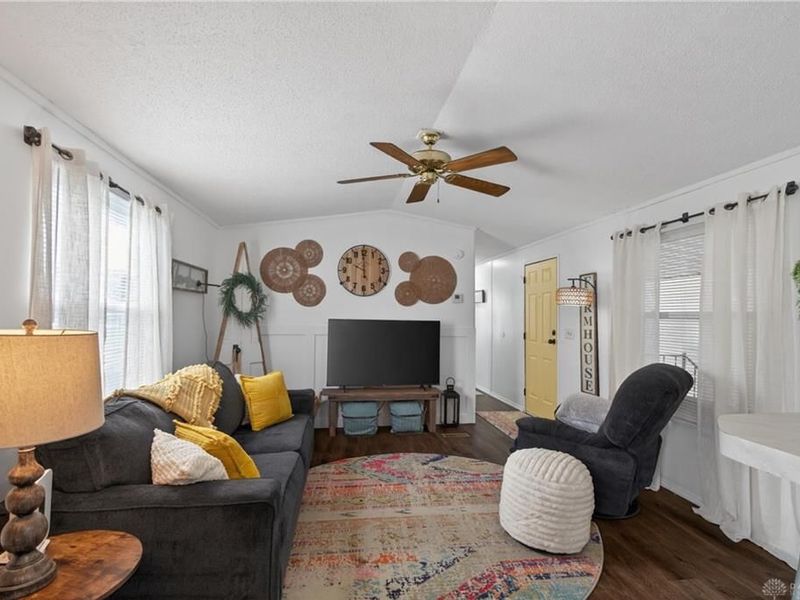 12220 Jason Dr, Medway, OH 45341 Photo 4