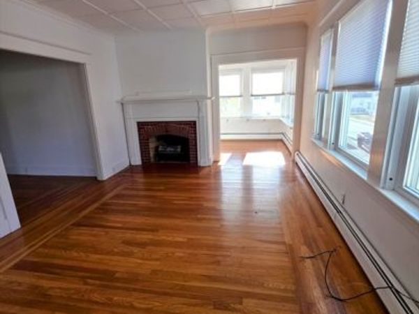 25 Fayette Pl, Unit 2, Taunton, MA 02780