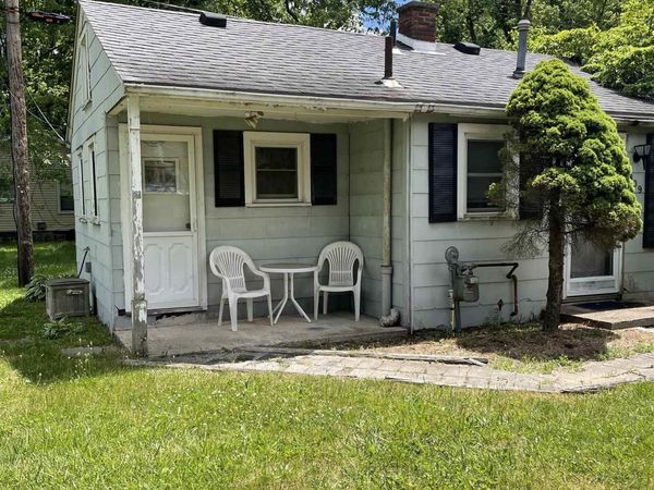 809 Pipis Drive, Monroe, MI 48162