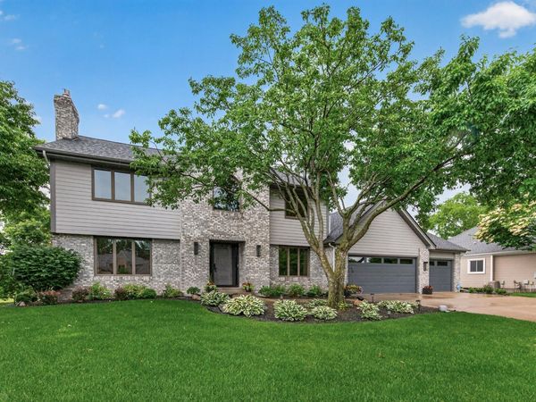 263 Lily Pond Lane , Vadnais Heights, MN 55127