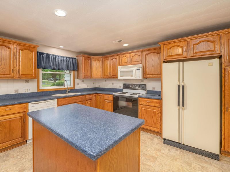 1281 Westwood Drive , Mount Vernon, OH 43050 Photo 8