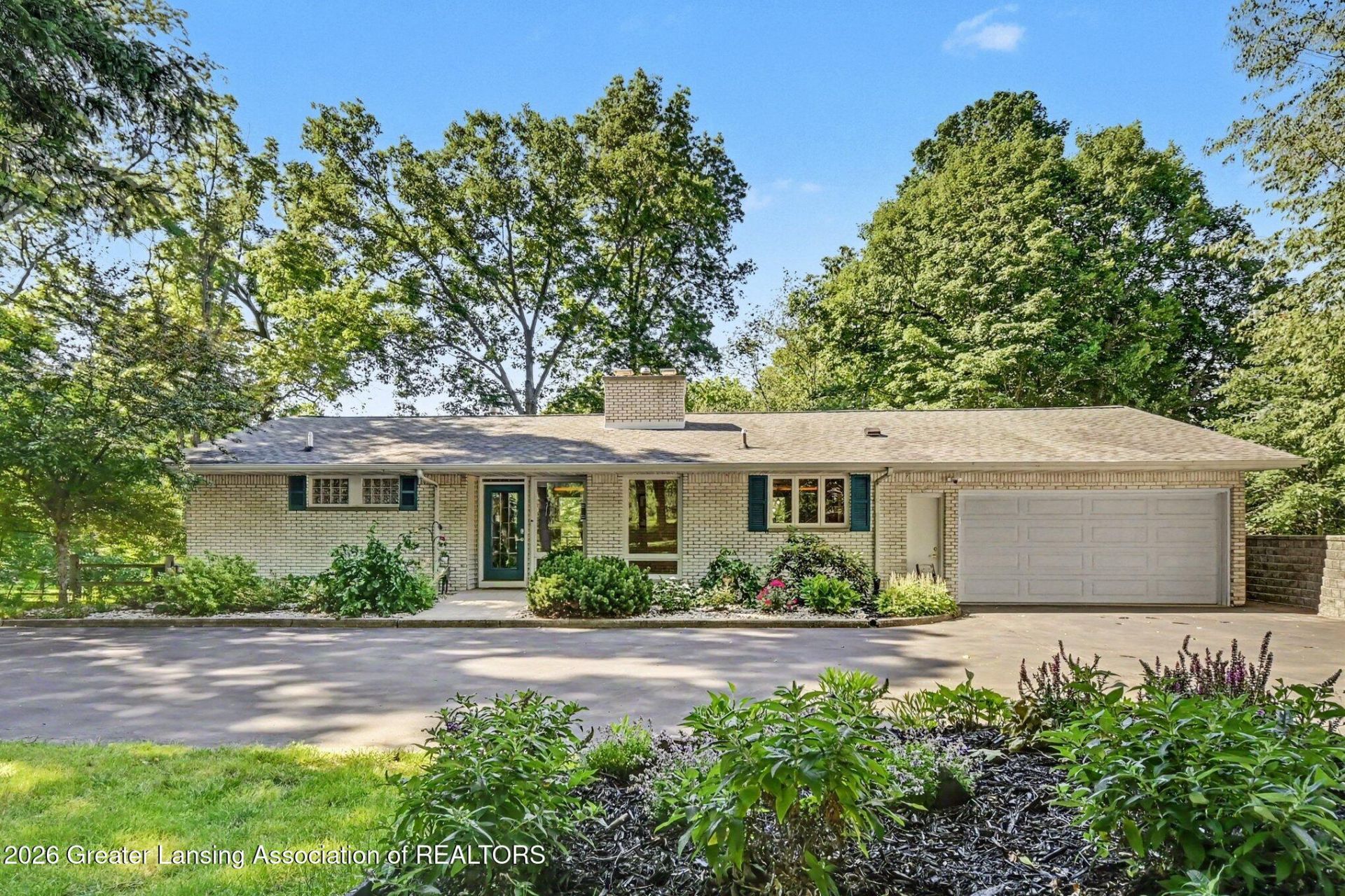 4811 Delta River Drive, Lansing, MI 48906 Main Photo