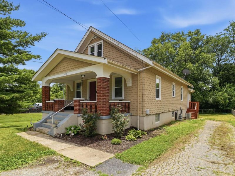 1897 Springdale Road, Springfield Twp., OH 45231 Photo 3