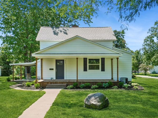 217 N 6th Street, Adel, IA 50003