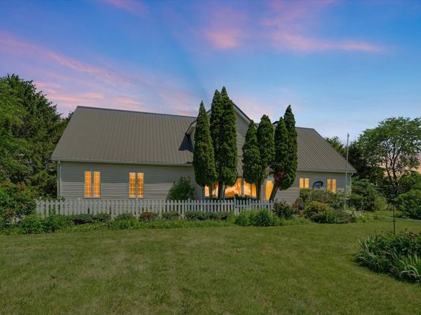 12509 E 3900 North Road , Hoopeston, IL 60942
