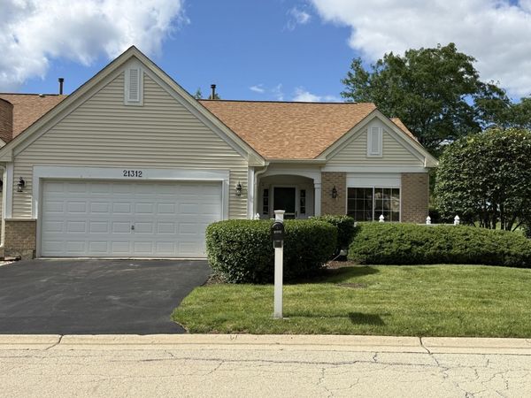 21312 W Douglas Lane , Plainfield, IL 60544