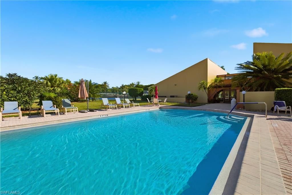 6136 Whiskey Creek Dr, Unit 521, Fort Myers, FL 33919 Photo