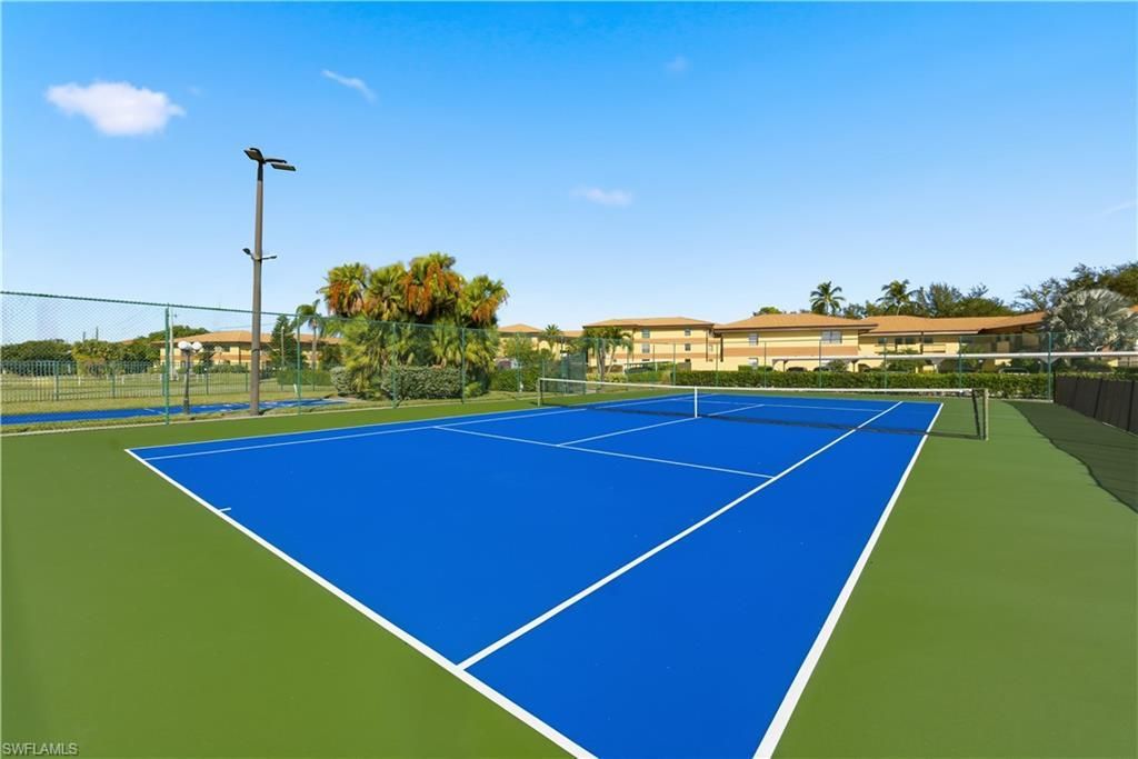 6136 Whiskey Creek Dr, Unit 521, Fort Myers, FL 33919 Photo