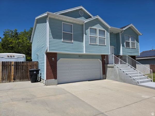 3016 S FETZER DR W, Magna, UT 84044