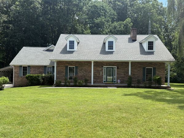 647 Golf Shores Dr , Winchester, TN 37398