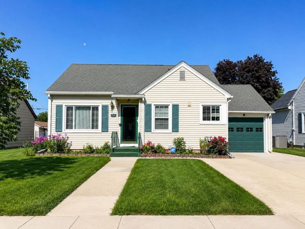 458 S Fremont Street, Janesville, WI 53545