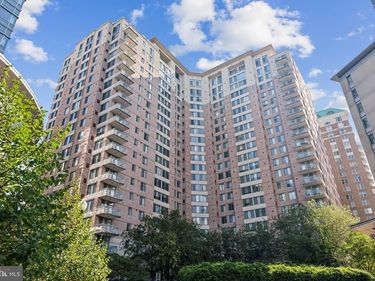 851 N GLEBE ROAD N , Unit 2008, ARLINGTON, VA 22203