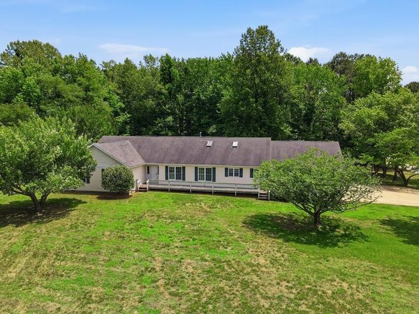 21 Travellers Circle, MONTROSS, VA 22520