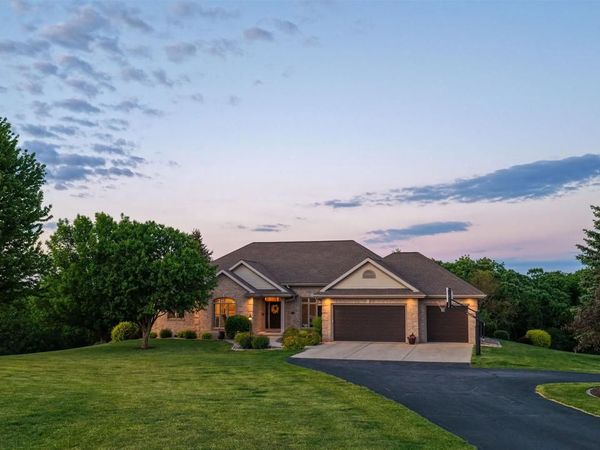 6128 Imperial Drive, Waunakee, WI 53597