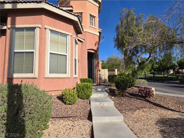 10322 Blue Claws Lane , Las Vegas, NV 89135