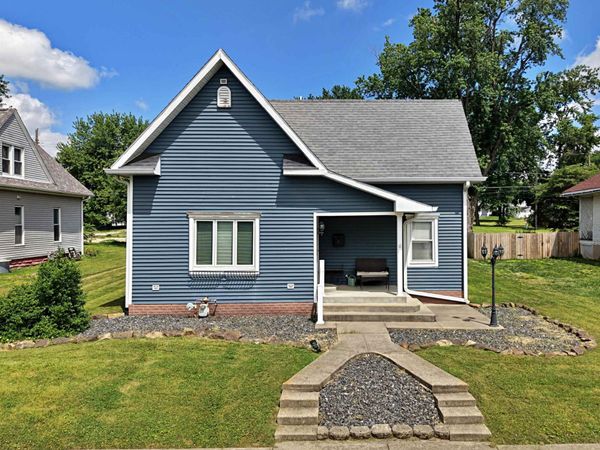 407 E Main Street, Loogootee, IN 47553