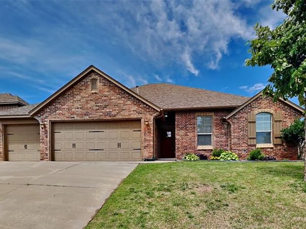 725 Dusty Trail, Yukon, OK 73099