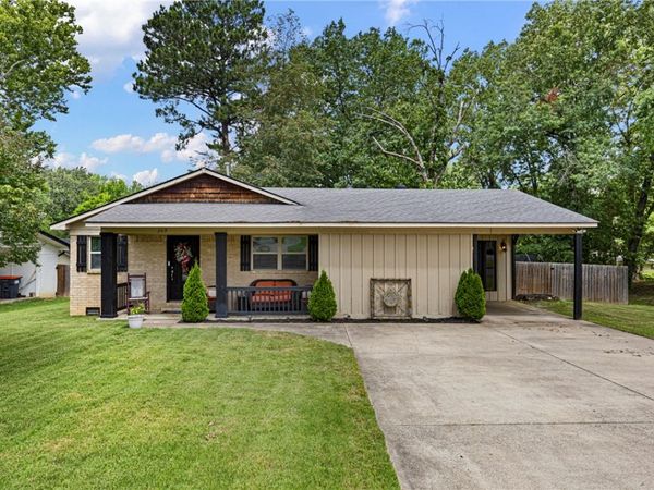 309 N Vancouver Avenue , Russellville, AR 72801
