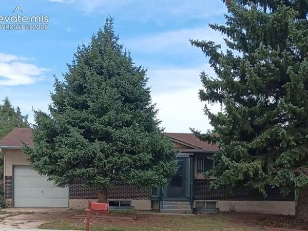 4555 MEADOWLAND Boulevard, Colorado Springs, CO 80904