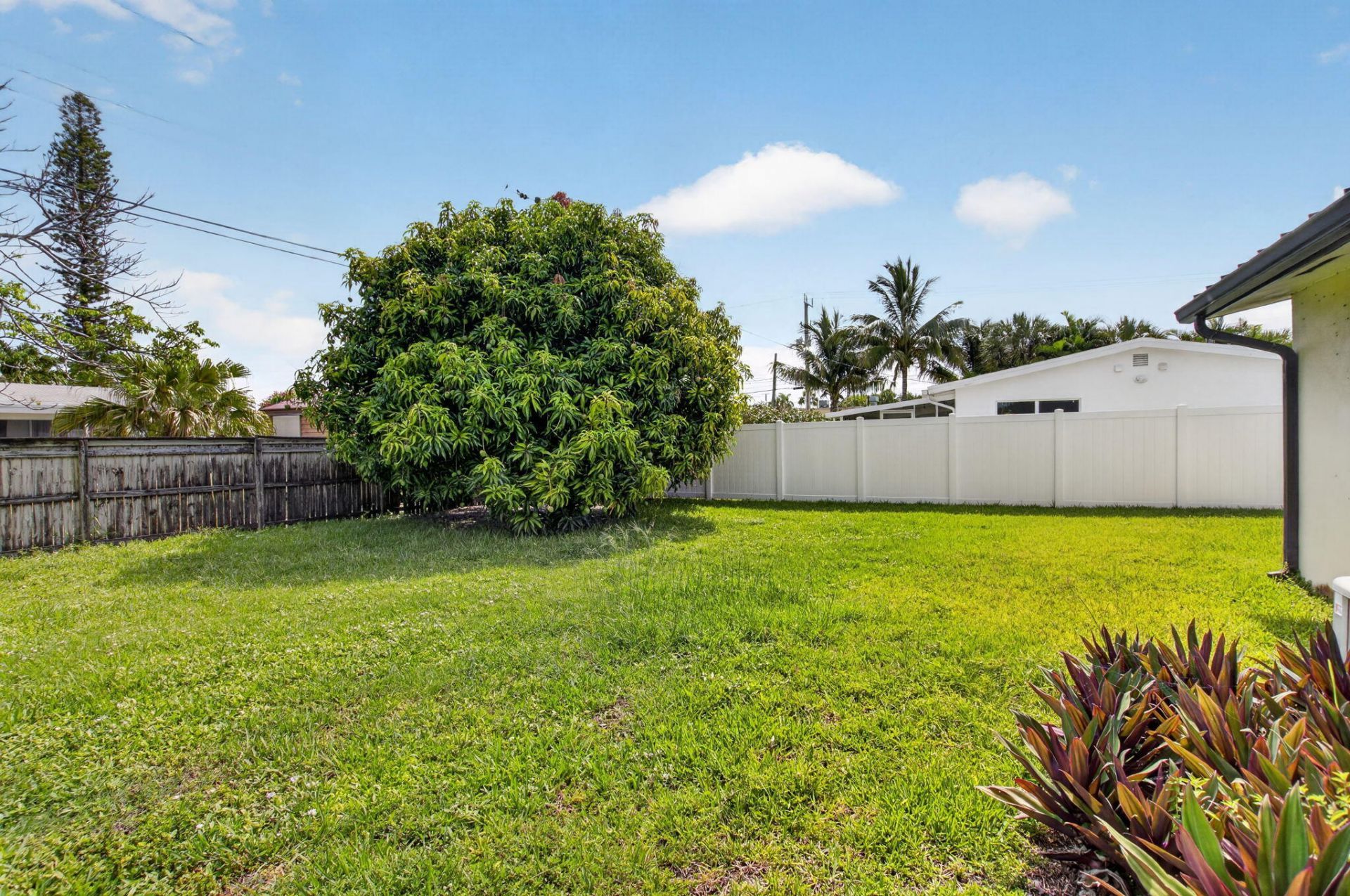 115 NW 7th Street, Boca Raton, FL 33432 Photo