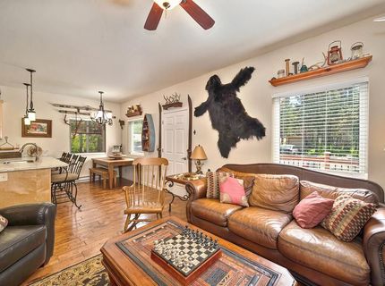 20760 Us Highway 50, South Lake Tahoe, CA 96150 Photo