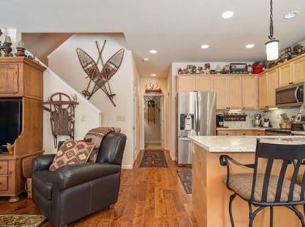 20760 Us Highway 50, South Lake Tahoe, CA 96150 Photo