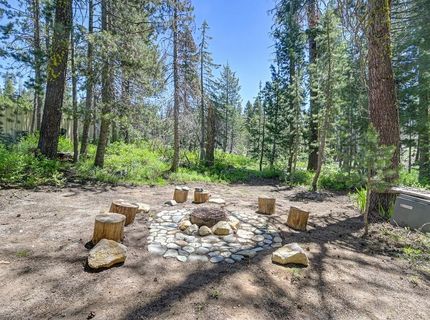20760 Us Highway 50, South Lake Tahoe, CA 96150 Photo