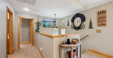 764 Modesto Avenue, South Lake Tahoe, CA 96150 Photo