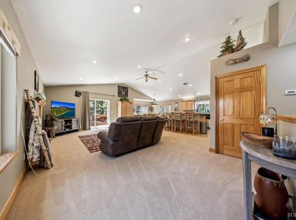 764 Modesto Avenue, South Lake Tahoe, CA 96150 Photo