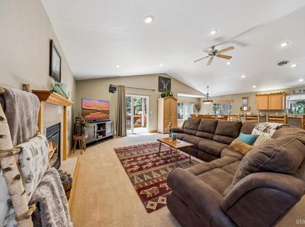 764 Modesto Avenue, South Lake Tahoe, CA 96150 Photo