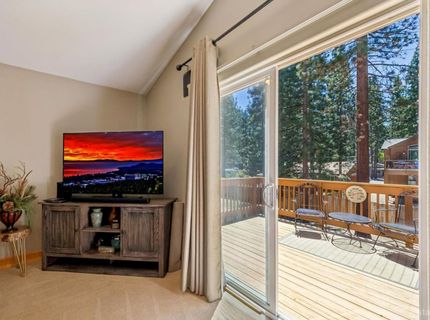 764 Modesto Avenue, South Lake Tahoe, CA 96150 Photo