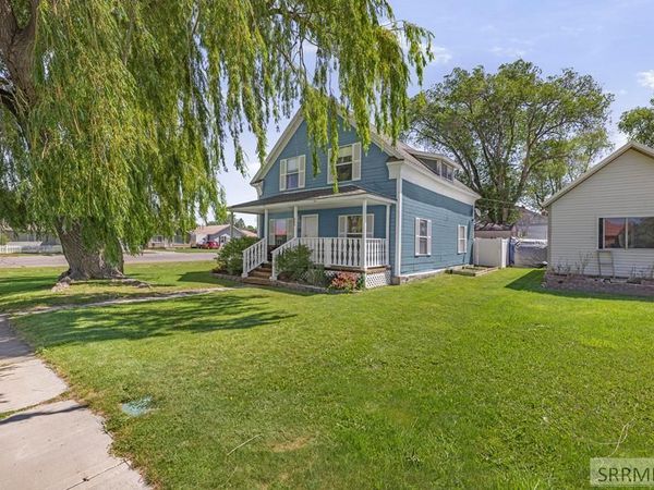 305 S Park Avenue, SHELLEY, ID 83274