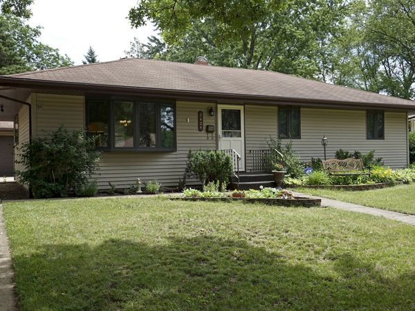 2404 Winnetka Drive , Rockford, IL 61108