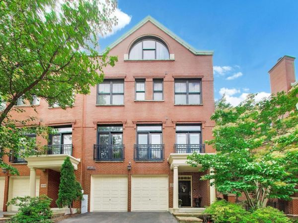 1850 Admiral Court , Glenview, IL 60026