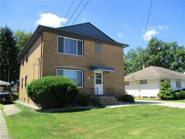 3017 Snow Road , Parma, OH 44134