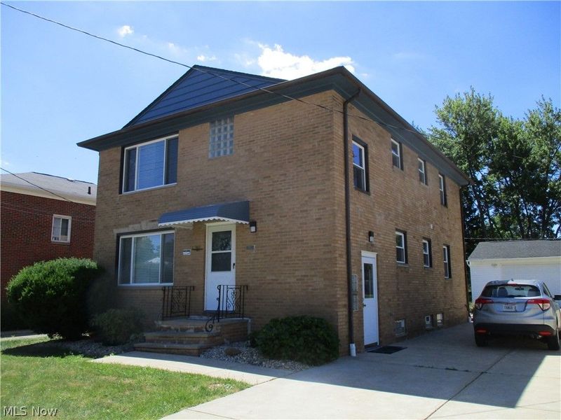 3017 Snow Road , Parma, OH 44134 Photo 3