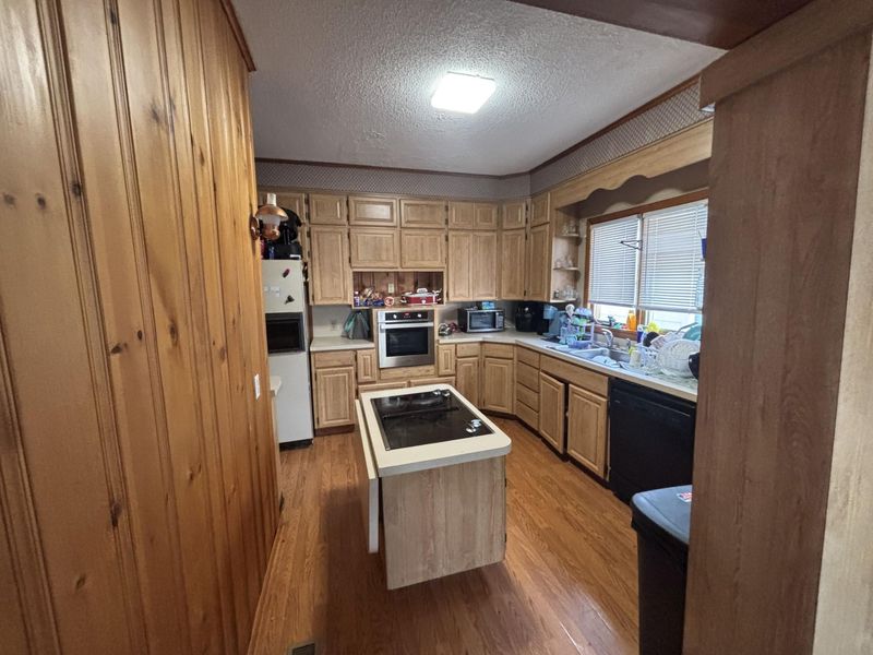 710 S Wayne Street, Saint Marys, OH 45885 Photo 4