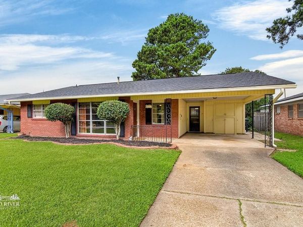 2010 Lovers Lane, Shreveport, LA 71105