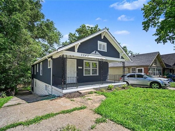 2240 Troupe Avenue, Kansas City, KS 66104