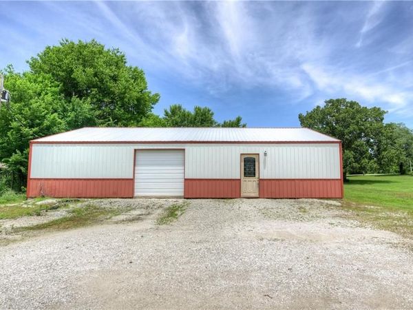 2010 W 21st Street, Galena, KS 66739