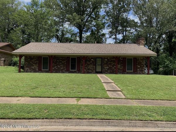 1617 Edgewood Place, Clinton, MS 39056