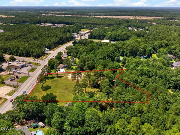 4212 Gautier Vancleave Road, Gautier, MS 39553