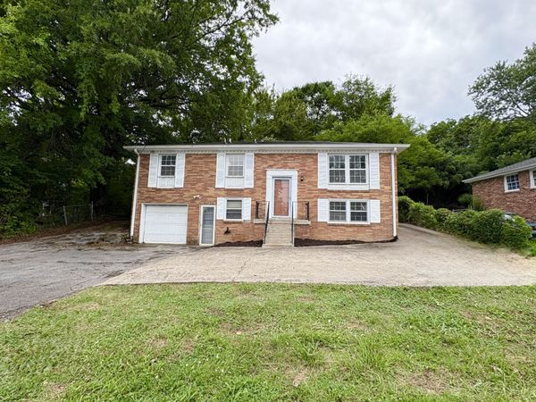 4819 Linbar Dr , Nashville, TN 37211