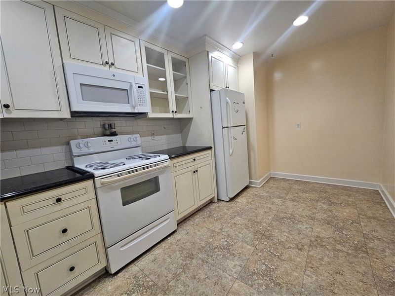 3700 W 148th Street , Cleveland, OH 44111 Photo 6