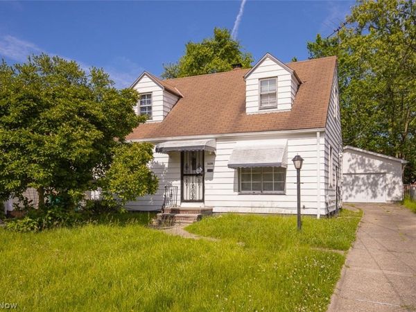 5219 Henry Street , Maple Heights, OH 44137