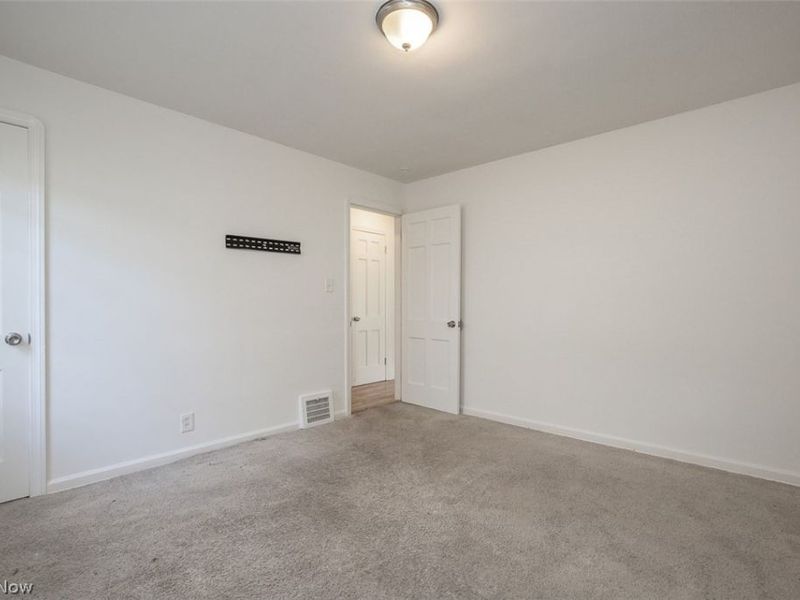 5219 Henry Street , Maple Heights, OH 44137 Photo 21